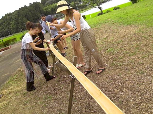 季節の里山イベントと、トレーラーハウスでの宿泊体験